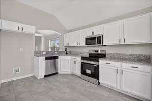 1113 Manhassett Ct, Fort Worth, TX 76140 - Photo 9