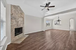 1113 Manhassett Ct, Fort Worth, TX 76140 - Photo 5