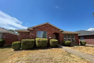 713 Horseshoe Ct, DeSoto, TX 75115 - Photo 1