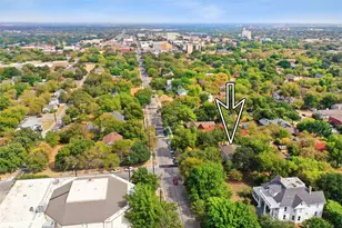 1023 W Oak St, Denton, TX 76201 - Photo 35