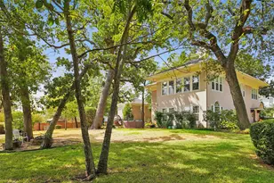 1023 W Oak St, Denton, TX 76201 - Photo 31
