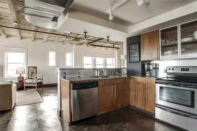 329 E Colorado Boulevard #501, Dallas, TX 75203 - Photo 9