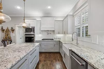 335 S Windomere Avenue, Dallas, TX 75208 - Photo 13
