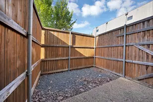4003 Gilbert Ave, Dallas, TX 75219 - Photo 15