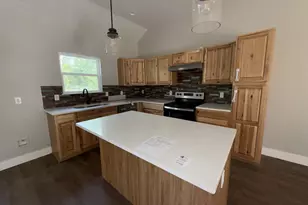180 N Oak Pl, Van, TX 75790 - Photo 9