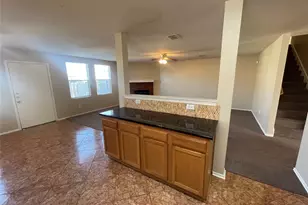 1015 Graystone Dr, Lancaster, TX 75134 - Photo 5
