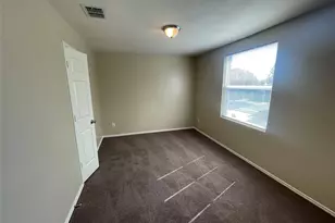 1015 Graystone Dr, Lancaster, TX 75134 - Photo 9