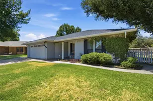 1406 Doral Ct, Graham, TX 76450 - Photo 1