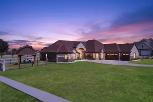 2521 Garrett Ct, Cedar Hill, TX 75104 - Photo 1