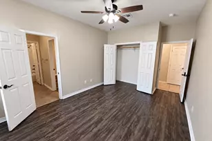 221 Gurley Ln, Waco, TX 76706 - Photo 15