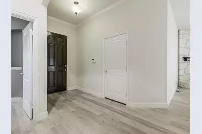 1605 Falconet Court, Carrollton, TX 75010 - Photo 5