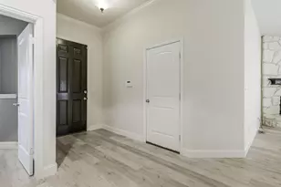 1605 Falconet Ct, Carrollton, TX 75010 - Photo 5