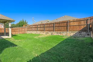 1605 Falconet Ct, Carrollton, TX 75010 - Photo 37