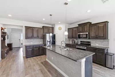 1101 Burlingame Drive, Cleburne, TX 76033 - Photo 9