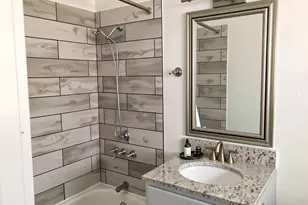 2100 Forest Park Blvd, Fort Worth, TX 76110 - Photo 7