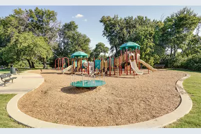 1901 Foxfield, Fort Worth, TX 76247 - Photo 27