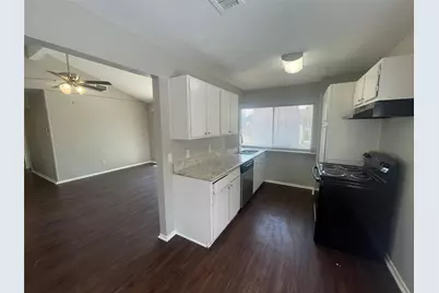 1418 Rockbrook Street, Lancaster, TX 75134 - Photo 5