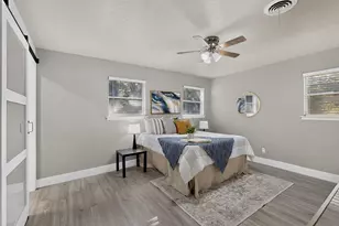 341 Arcadia St, Hurst, TX 76053 - Photo 21