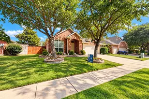 11504 Crystal Falls Dr, Fort Worth, TX 76244 - Photo 3