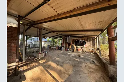 235 W Suffolk Avenue, Dallas, TX 75208 - Photo 3
