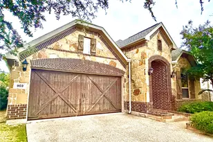 903 Dove Trl, Euless, TX 76039 - Photo 1