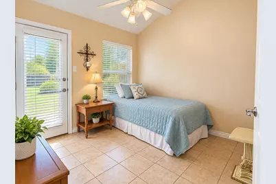 1011 Teresa Court, Granbury, TX 76048 - Photo 7