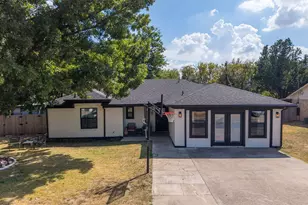 416 Ferenz Ave, Crowley, TX 76036 - Photo 37