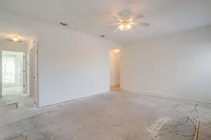 122 Blue Castle Ct, Weatherford, TX 76088 - Photo 9