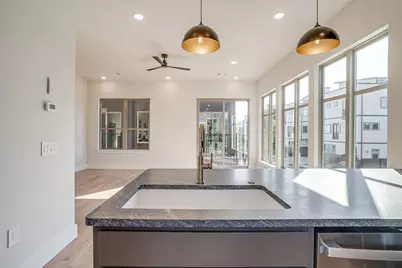 2820 Weisenberger Street #104, Fort Worth, TX 76107 - Photo 5