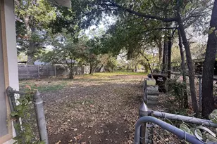 327 Egan St, Denton, TX 76201 - Photo 5