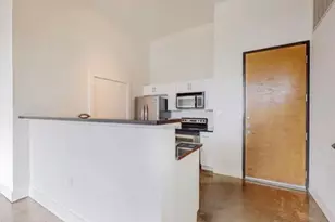2502 Live Oak St, Dallas, TX 75204 - Photo 3
