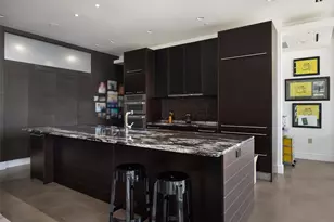 2408 Victory Park Ln, Dallas, TX 75219 - Photo 9