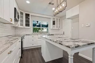 6455 El Toro Ct, Fort Worth, TX 76133 - Photo 13