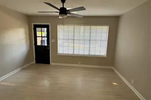 614 W Woodard St, Denison, TX 75020 - Photo 7