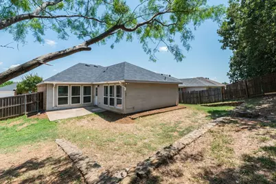 912 Hidden Oaks Drive, Burleson, TX 76028 - Photo 17