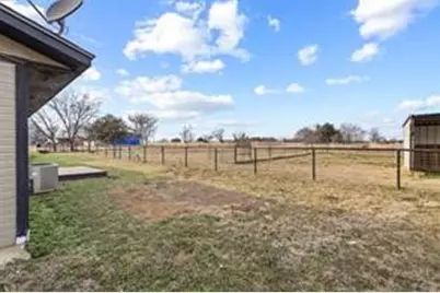 1223 Yowell Road, Whitesboro, TX 76273 - Photo 35