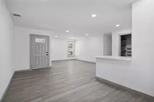 3411 Ashcroft Ct, Irving, TX 75062 - Photo 5