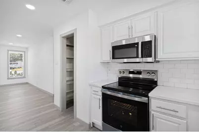 3411 Ashcroft Court, Irving, TX 75062 - Photo 11
