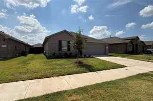 1033 Foxburg Dr, Fort Worth, TX 76179 - Photo 3
