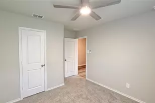 1033 Foxburg Dr, Fort Worth, TX 76179 - Photo 11