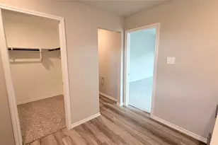 1033 Foxburg Dr, Fort Worth, TX 76179 - Photo 17