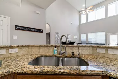 12415 Grayhawk Boulevard, Frisco, TX 75033 - Photo 9