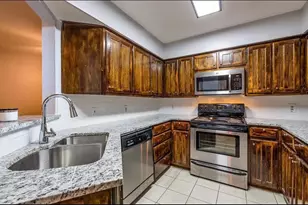 2425 Summer Pl Dr, Arlington, TX 76014 - Photo 5