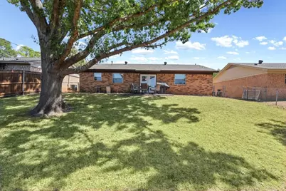 409 Arthur Drive, Hurst, TX 76053 - Photo 23