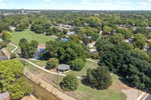 409 Arthur Dr, Hurst, TX 76053 - Photo 31
