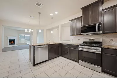 10045 Eagle Pass Place, McKinney, TX 75071 - Photo 9