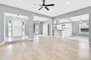 2615 Dove Creek Ln, Carrollton, TX 75006 - Photo 9