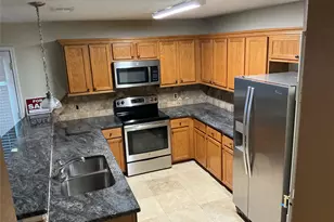 1340 Lake Grove Ln, DeSoto, TX 75115 - Photo 7
