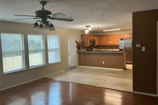 1340 Lake Grove Ln, DeSoto, TX 75115 - Photo 9