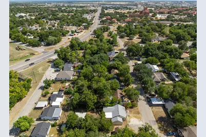 129 Victory Drive, Beverly Hills, TX 76711 - Photo 33